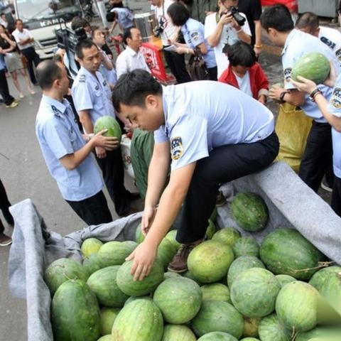 微信小程序除广告策略，用户体验与商业平衡之道